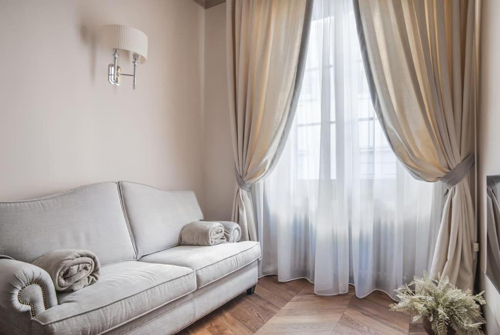 Signoria Deluxe Studio-2 People In Signoria Square Florencia
